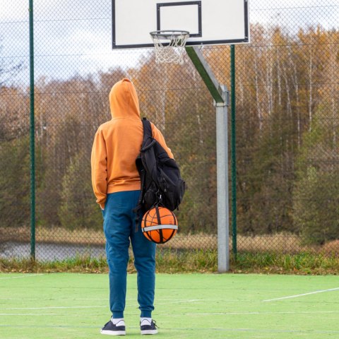 Uchwyt na piłkę Sprintigo - czarny - prezent dla młodego sportowca