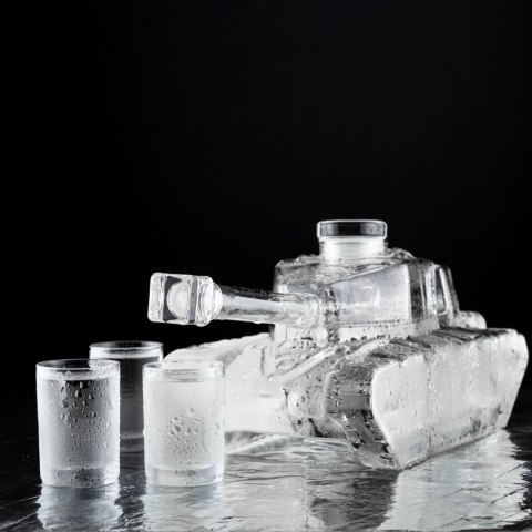 Karafka czołg gadżet dla gracza gamera mężczyzny